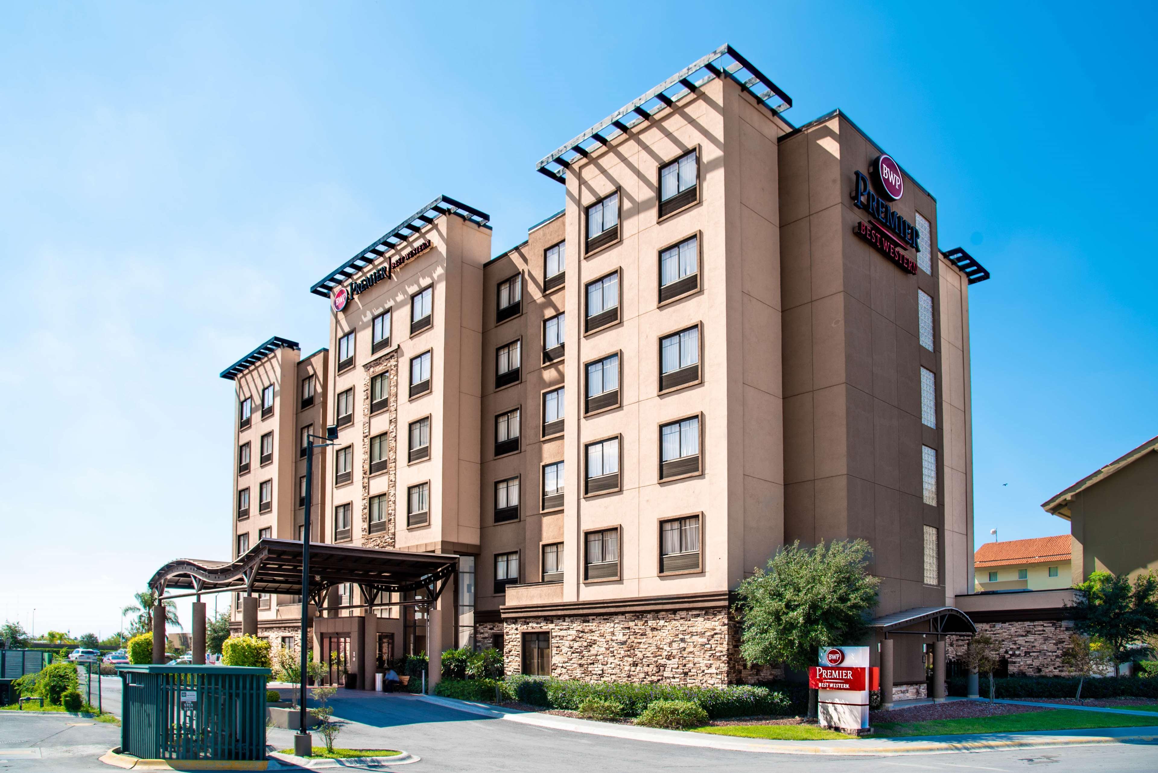 Best Western Premier Monterrey Aeropuerto Apodaca Bagian luar foto Hampton Inn & Suites San Antonio